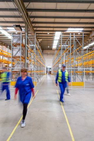 warehouse and workers photo - Resilient Supply Chains