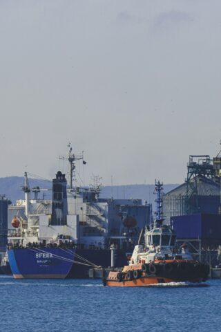 Image of ships at port - Sustainability in Supply Chains